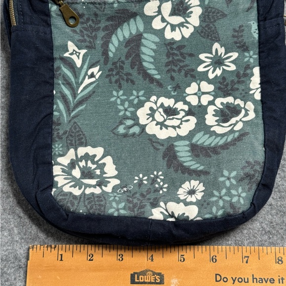 Red Clothes Pin Floral Women's Sling Bag - Picture 8 of 9